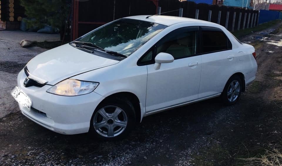 Honda Fit Aria 2008-2014 нэг хүний гараар эдэлсэн