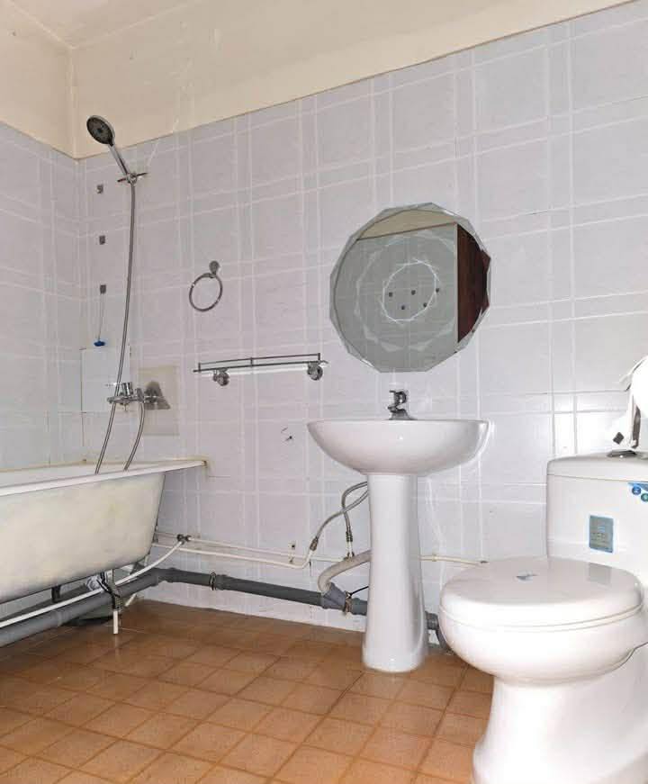 Харуул алтай хотхонд 64 мкв 3 өрөө байр