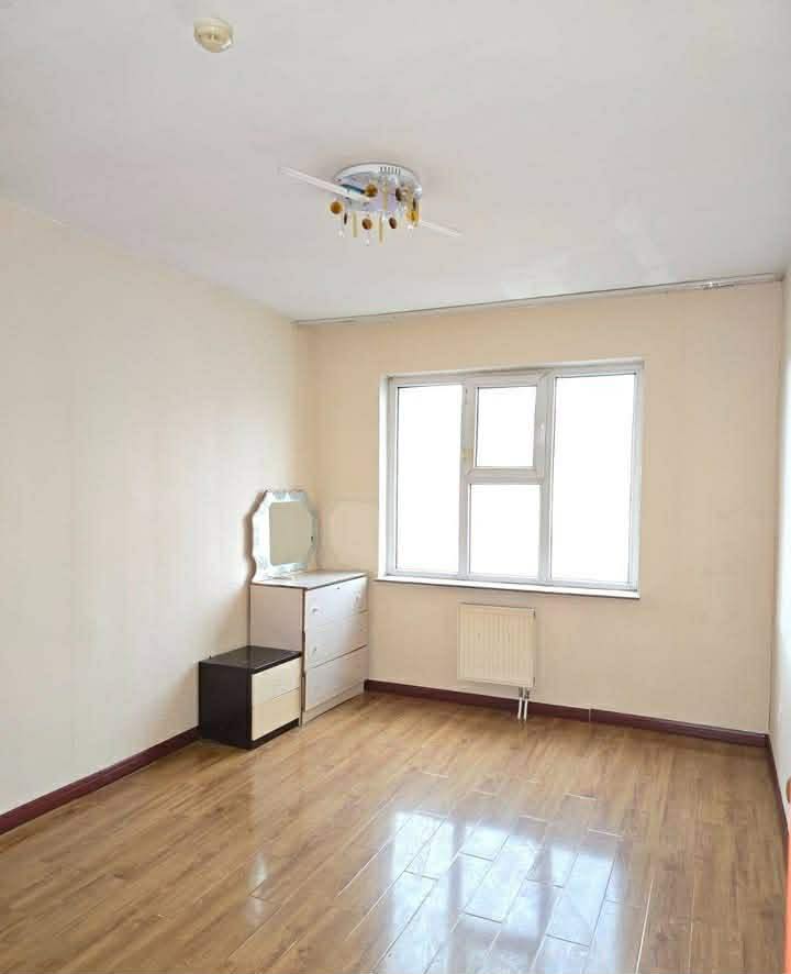 Харуул алтай хотхонд 64 мкв 3 өрөө байр