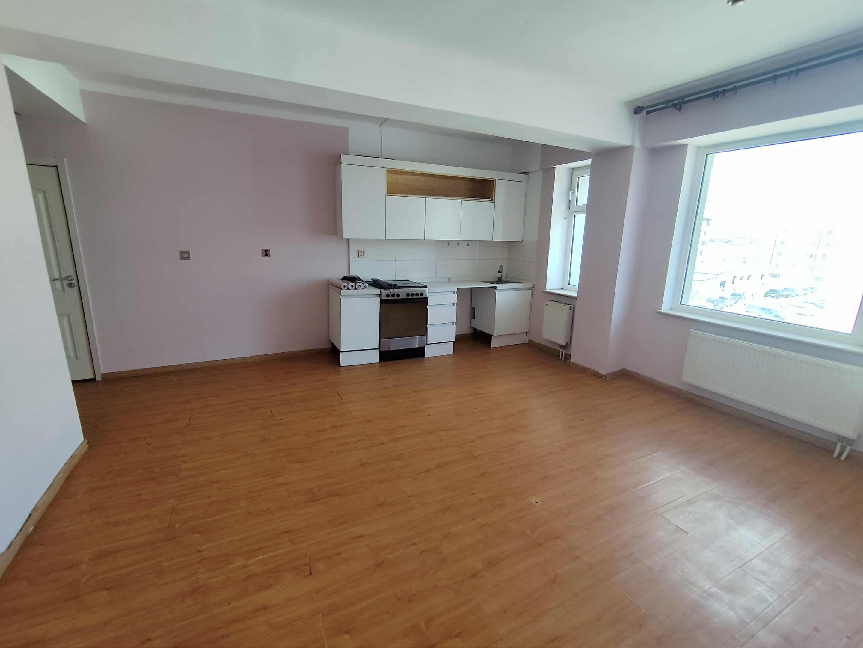 Хороололд өргөөгийн хойно. 2 өрөө түрээслүүлнэ.