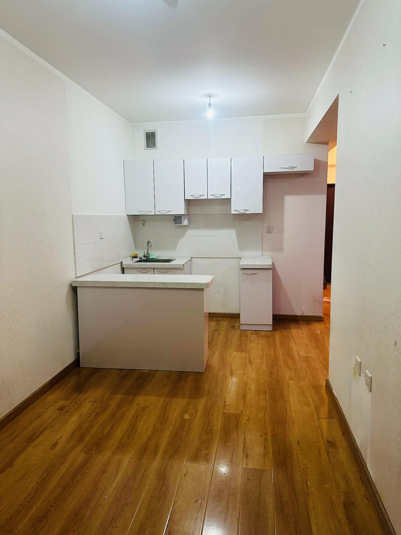 Содон хороололд 1 өрөө байр түрээслүүлнэ 36мкв