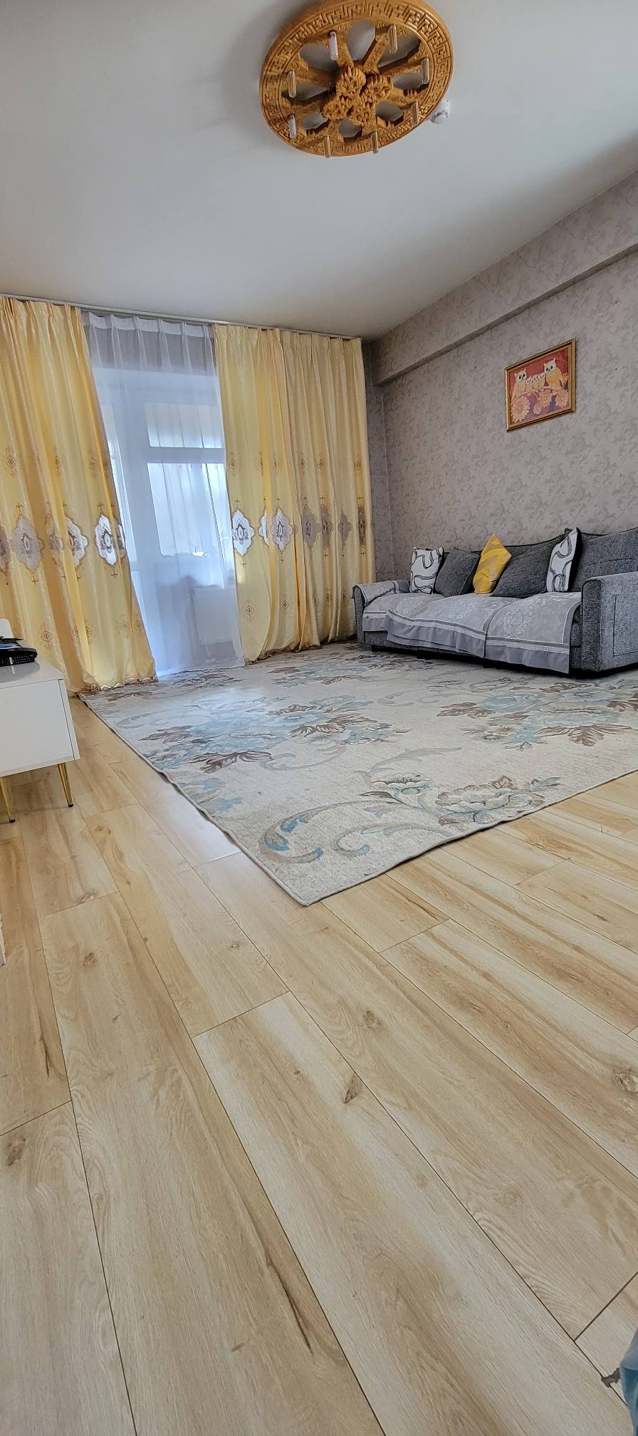 Натурт 2 өрөө байр зарна