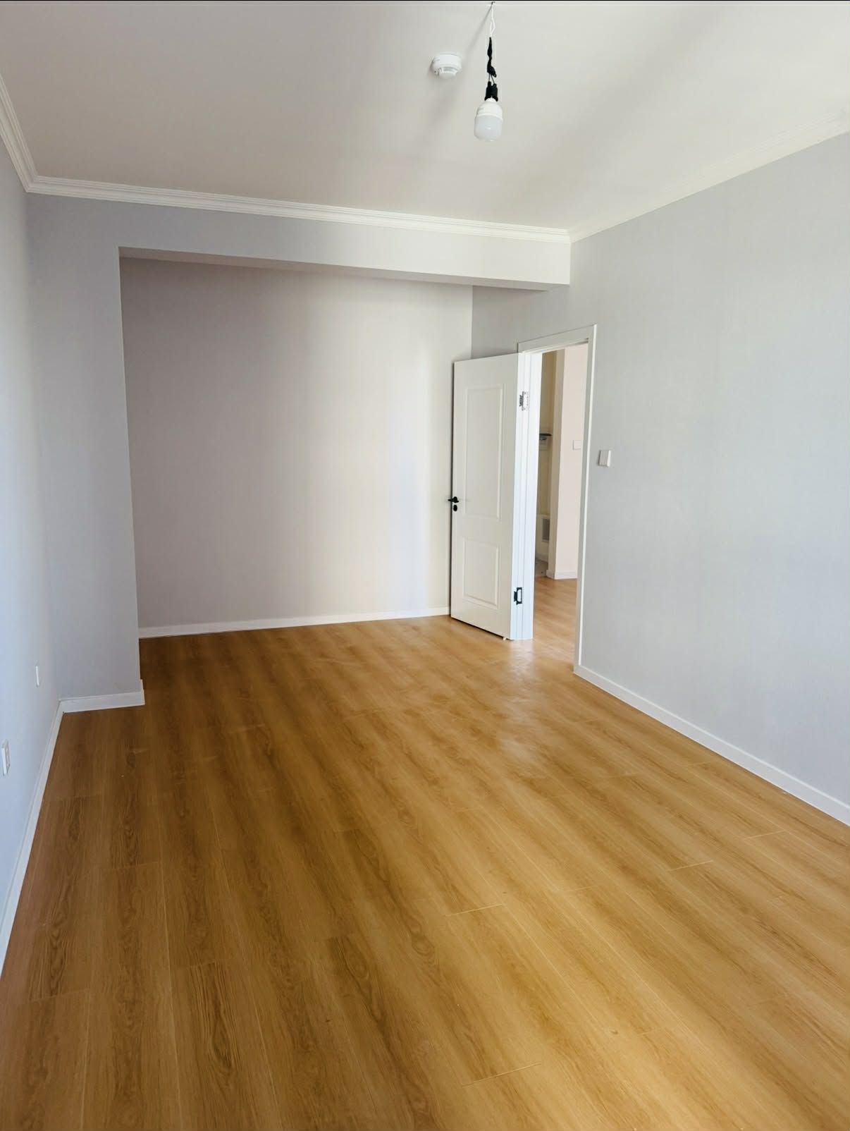 Сая ашиглалтанд орсон 55мкв 2 өрөө