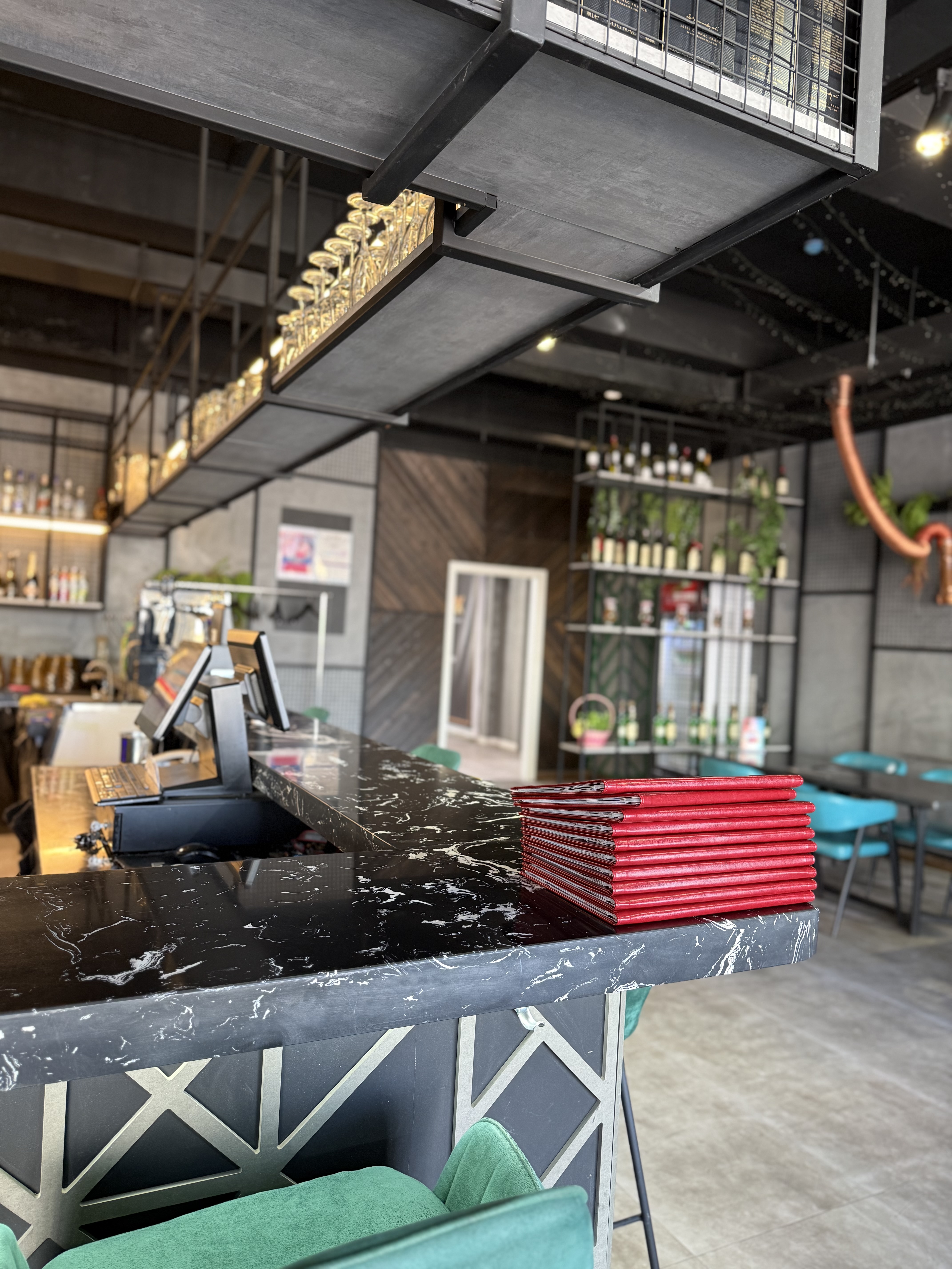 Яармагт байрлалтай солонгос хоолны ресторан лоунж зарна.