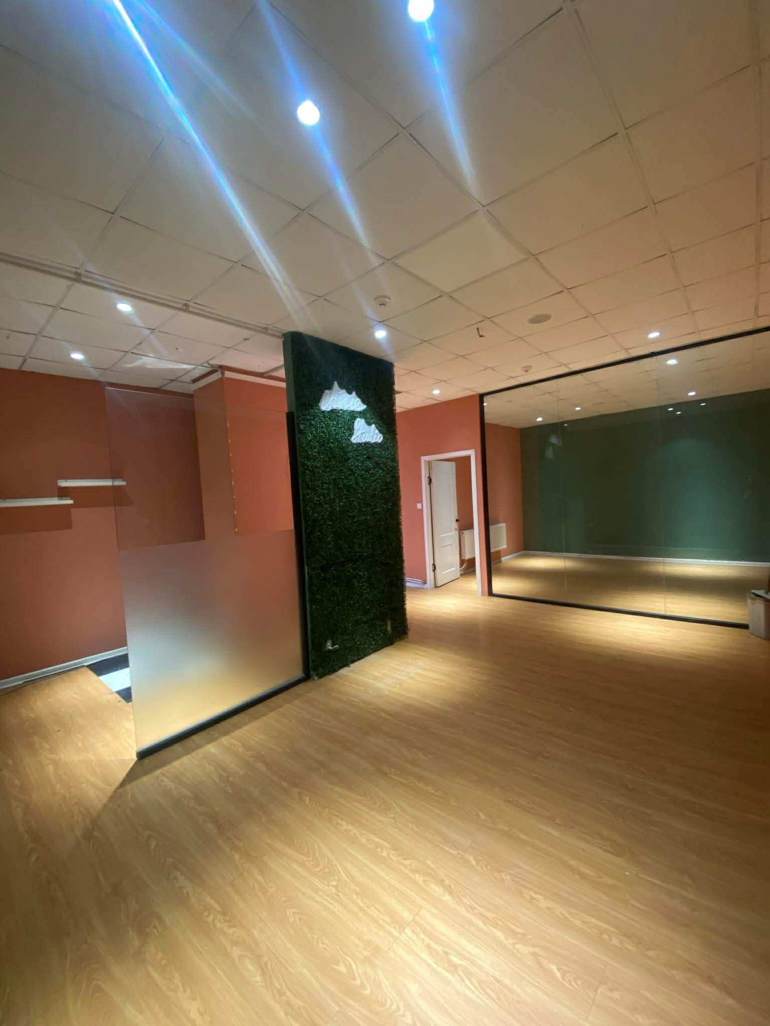 ХҮҮХДИЙН 100 СӨҮЛ ПЛАЗА-Д 80m2 ТАЛБАЙ ТҮРЭЭСЛҮҮЛНЭ 